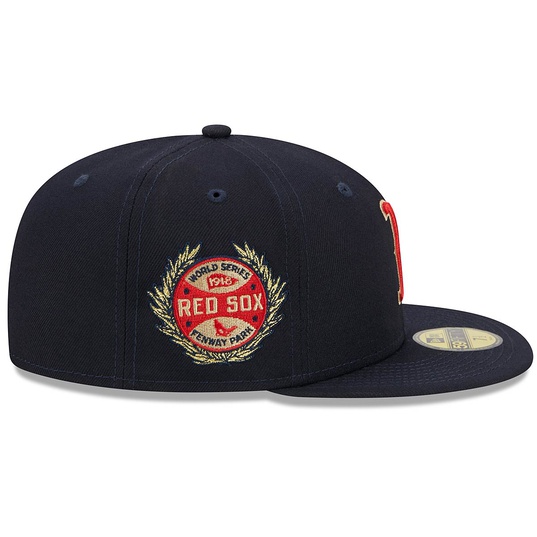 New Era Boston Red Sox Laurel Sidepatch Cap Men Caps Blue in Size:7 1/8