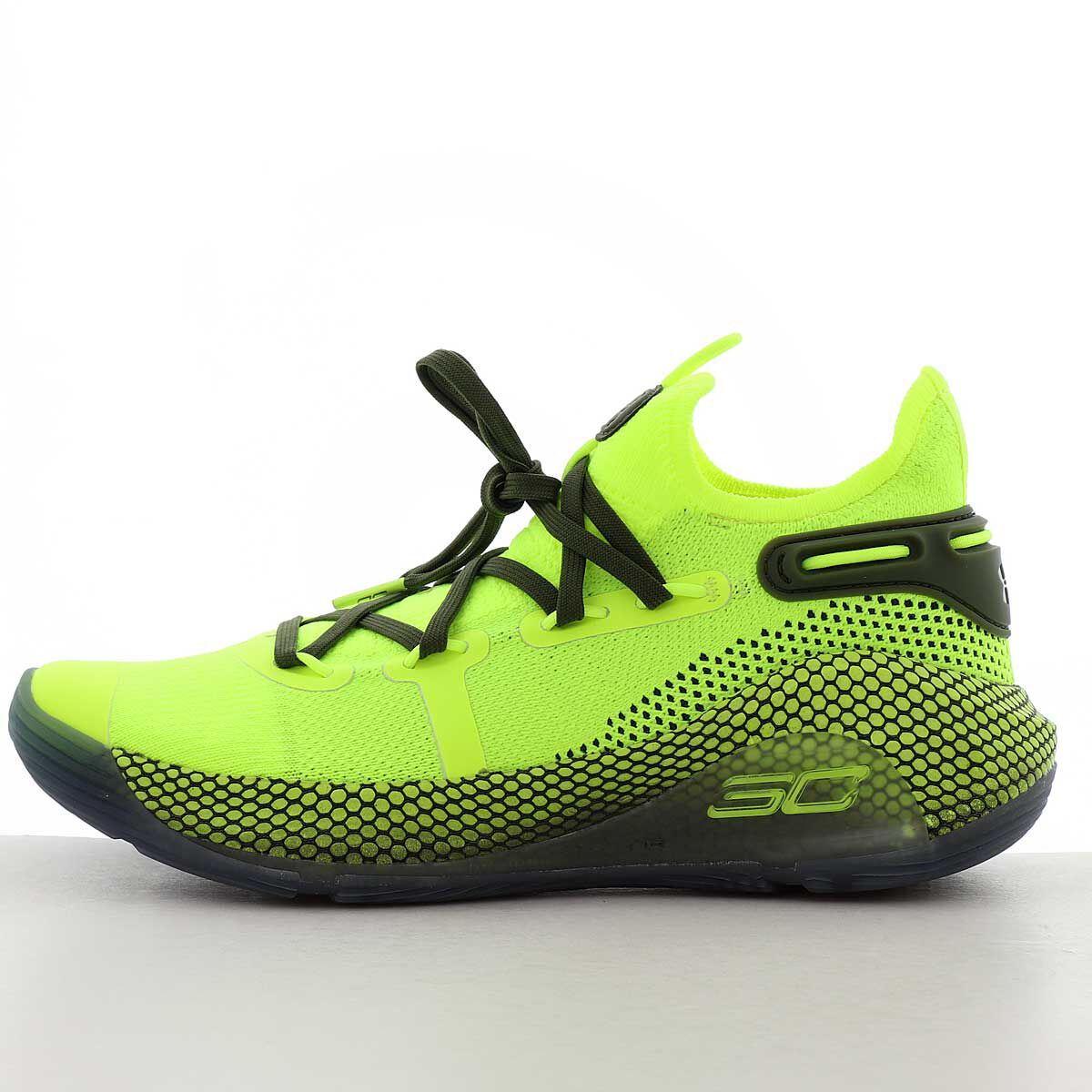 Under armour curry on sale 6 kids green