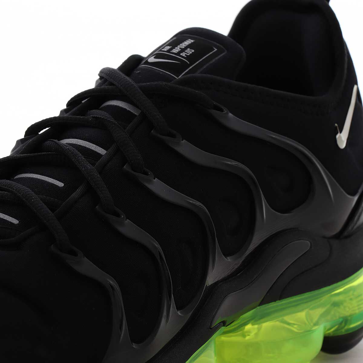 Nike air vapormax discount plus black/volt/reflect silver