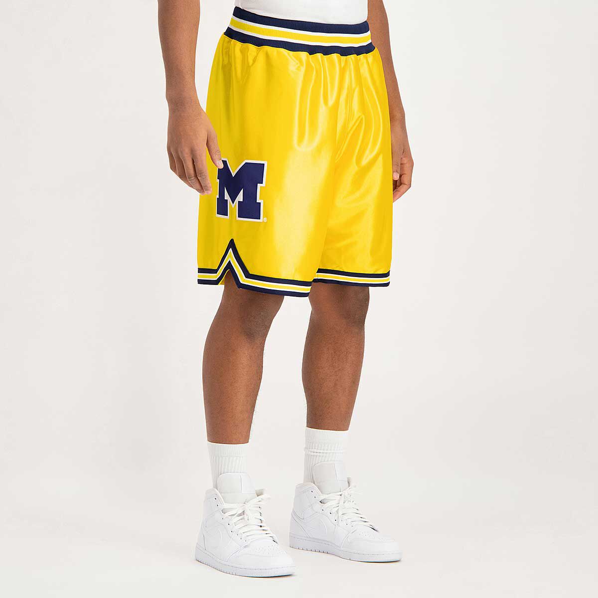 訳あり Mitchell&ness shorts authentic バスケットボール