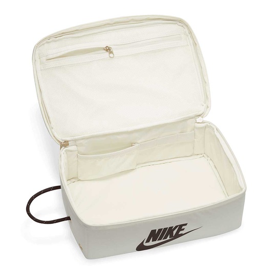 Buy PREMIUM SHOE BOX BAG 12L for EUR 34.90 on KICKZ.com!