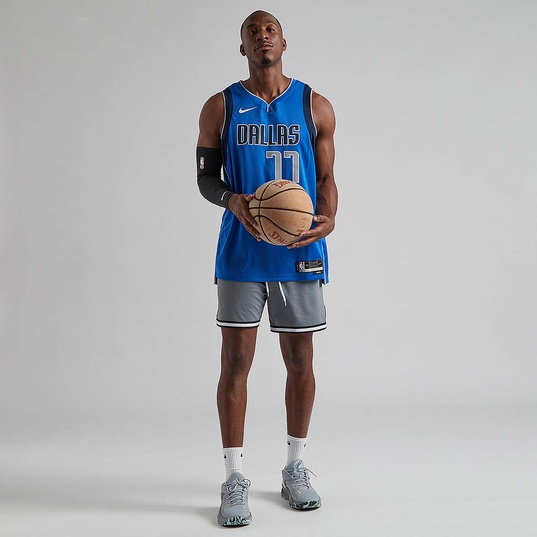 Nike NBA On Court Shooter Sleeve