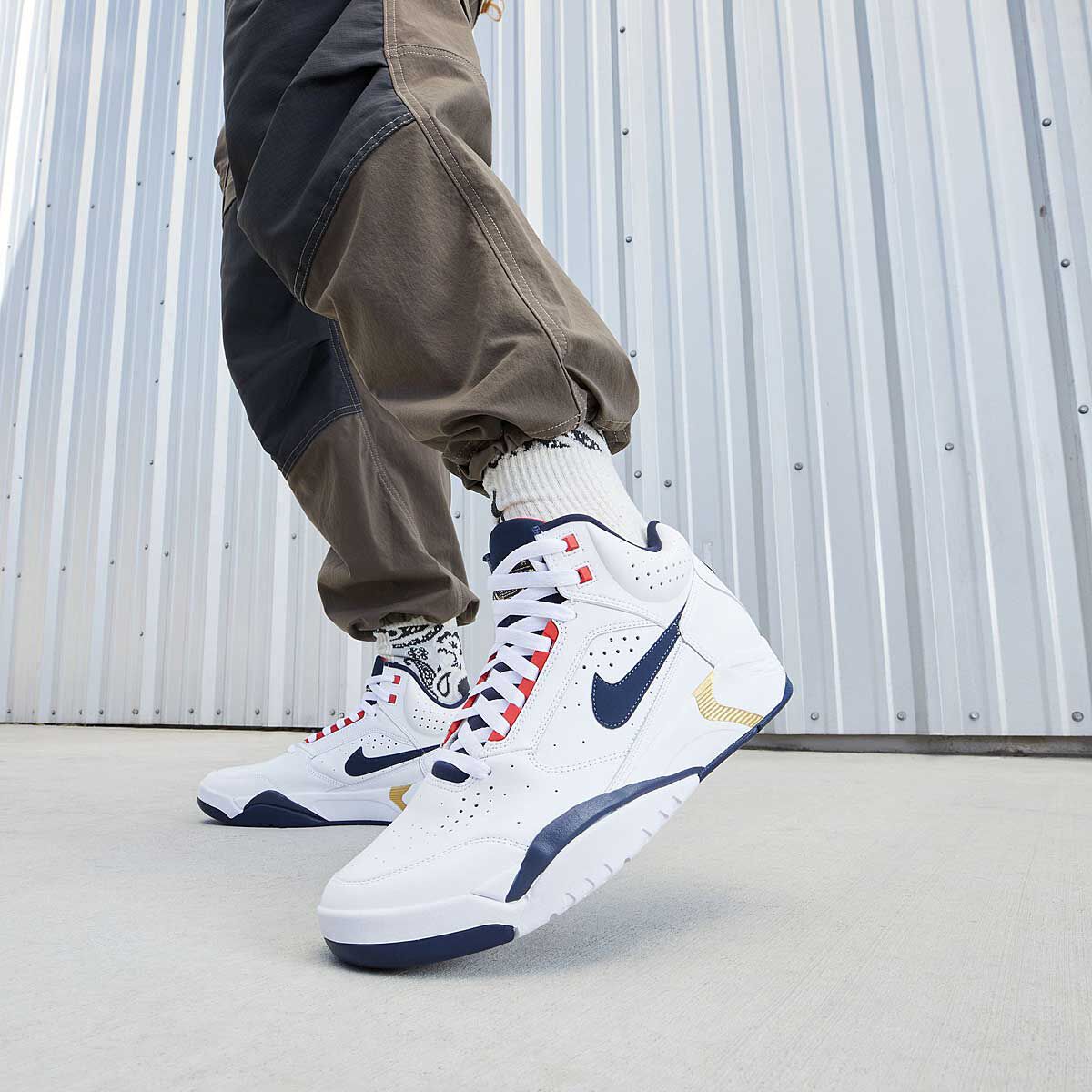 Nike AIR FLIGHT LITE MID: Buy Now on KICKZ.COM