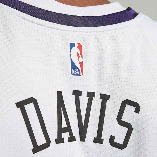 Nike Los Angeles Lakers Dri-fit Nba Swingman Jersey In White