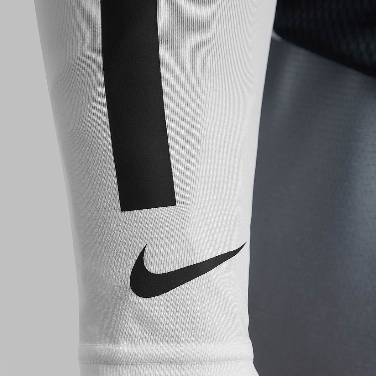 新しい到着 ウォーキング・ランニングウェア Nike 2023 Pro Elite arm 